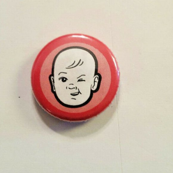 WRY BABY Parent Mommy WINKING BABY RED Pinback Button CLEVER Humor Collectable - Picture 1 of 2